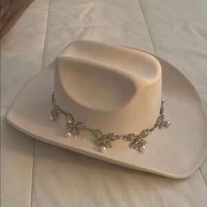 White/Cream Cowboy Hat with Pearl Accents🤠